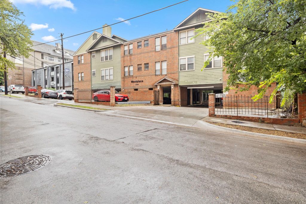 2706 SALADO ST 210, Austin, TX 78705