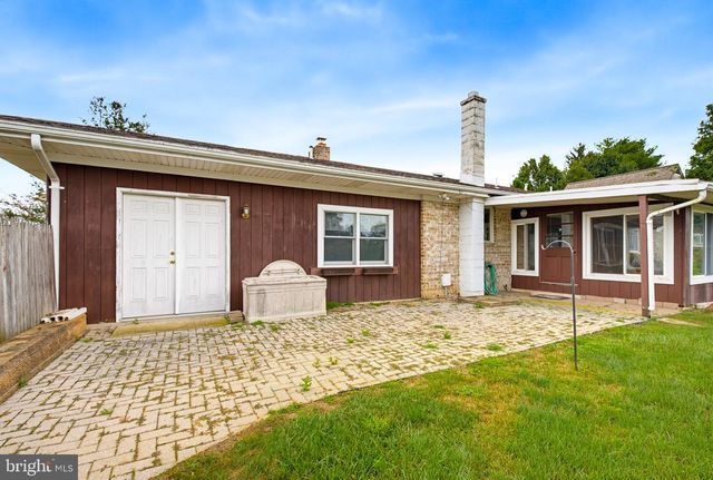 1164 LONG LN, Mount Joy, PA 17552