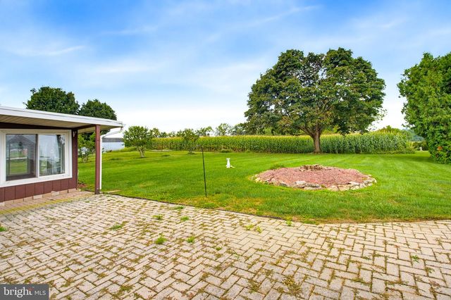 1164 LONG LN, Mount Joy, PA 17552