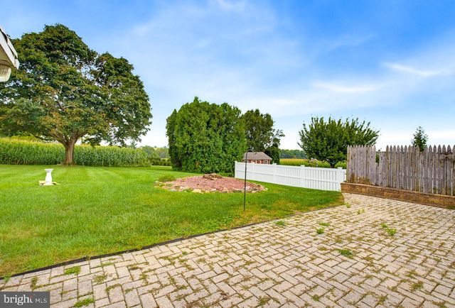 1164 LONG LN, Mount Joy, PA 17552