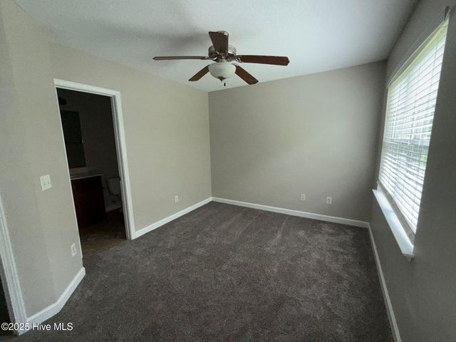 306 Burley Drive 3, Hubert, NC 28539