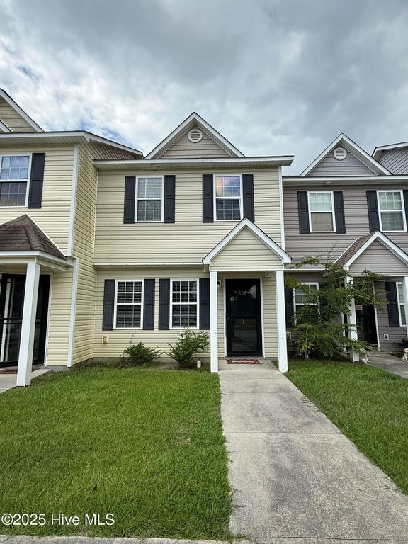 306 Burley Drive 3, Hubert, NC 28539