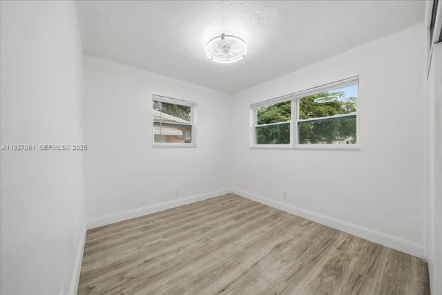 3330 N 72nd Ter, Hollywood, FL 33024