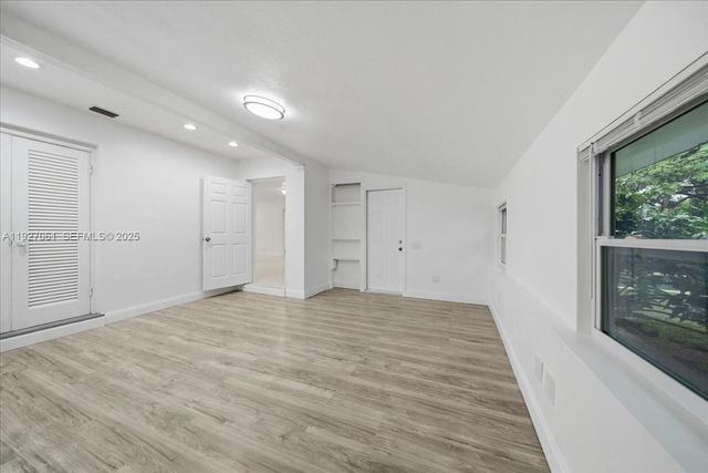 3330 N 72nd Ter, Hollywood, FL 33024