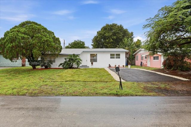 3330 N 72nd Ter, Hollywood, FL 33024