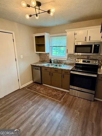 3914 Pine Lake Road, West Point, GA 31833