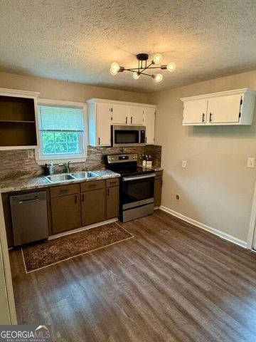 3914 Pine Lake Road, West Point, GA 31833