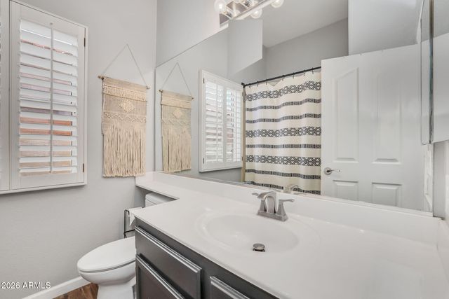 840 N APRIL Drive, Chandler, AZ 85226