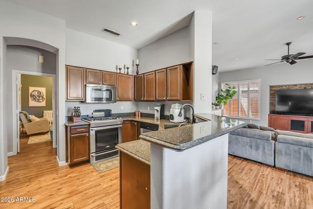 840 N APRIL Drive, Chandler, AZ 85226