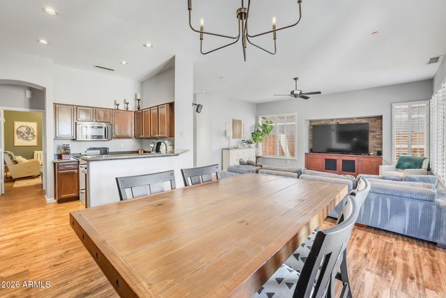 840 N APRIL Drive, Chandler, AZ 85226