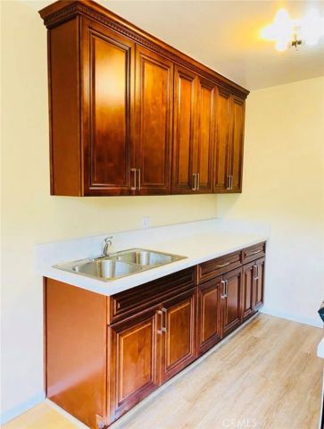 3232 Estara 4, Los Angeles, CA 90065