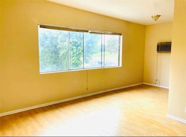 3232 Estara 4, Los Angeles, CA 90065