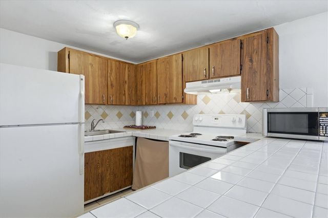 555 ARTISTS AVENUE, Englewood, FL 34223