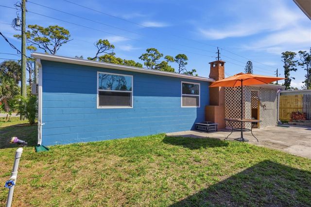 555 ARTISTS AVENUE, Englewood, FL 34223