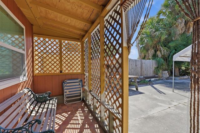 555 ARTISTS AVENUE, Englewood, FL 34223