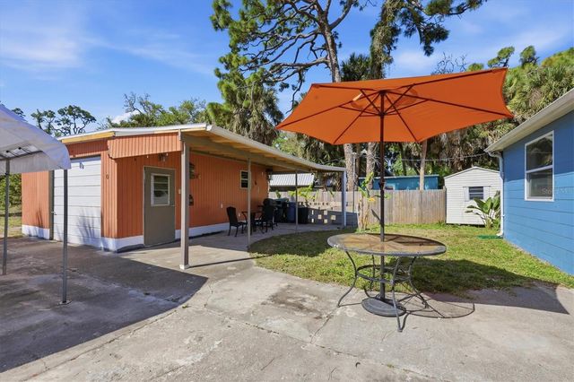 555 ARTISTS AVENUE, Englewood, FL 34223