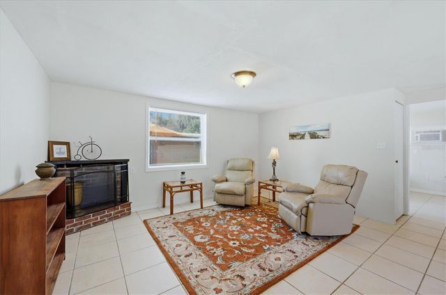 555 ARTISTS AVENUE, Englewood, FL 34223