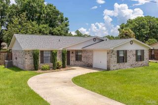 10730 Willow Lake Dr, Pensacola, FL 32506