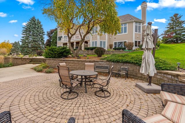 1800 E Juniper WAY, Hartland, WI 53029