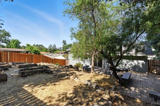 17641 Highland Blvd, Sonoma, CA 95476