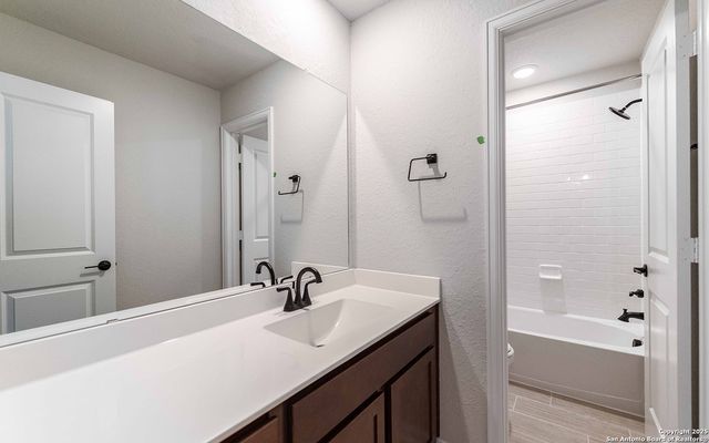 1715 Lawnside Road, San Antonio, TX 78245