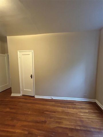 758 Brady Court 214, Bronx, NY 10462