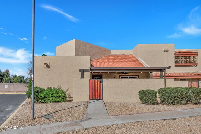 4153 W ARIES Drive, Phoenix, AZ 85053