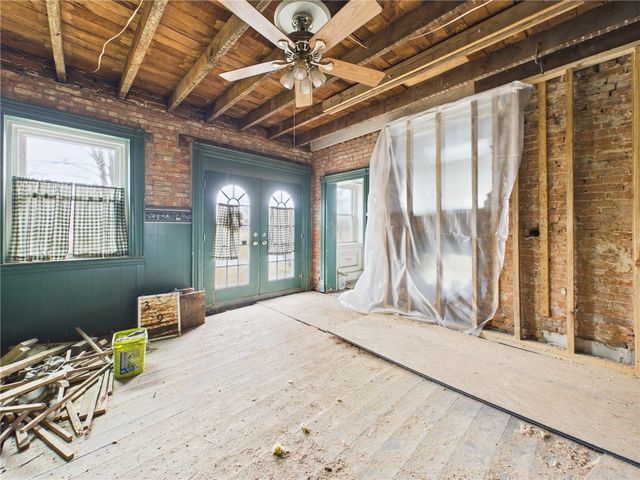 3698 Frew Mill Rd, Slippery Rock Twp, PA 16101