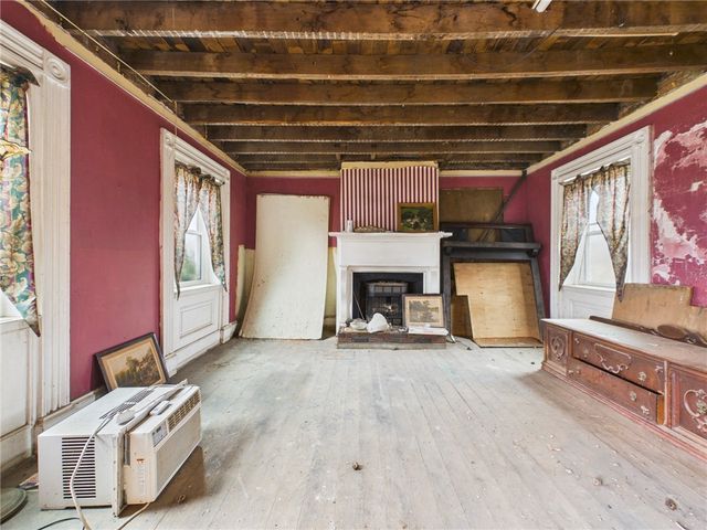 3698 Frew Mill Rd, Slippery Rock Twp, PA 16101