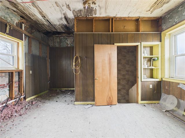 3698 Frew Mill Rd, Slippery Rock Twp, PA 16101