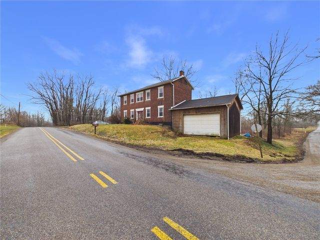 3698 Frew Mill Rd, Slippery Rock Twp, PA 16101