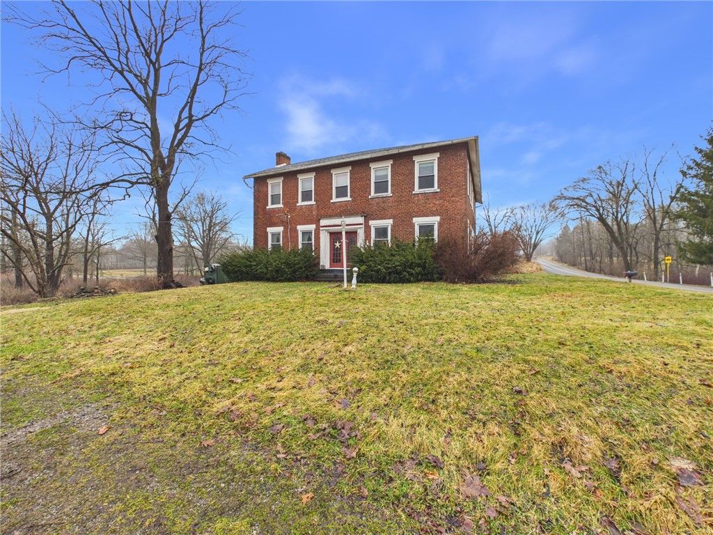 3698 Frew Mill Rd, Slippery Rock Twp, PA 16101