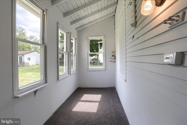 12 E MANOR AVE, Enola, PA 17025