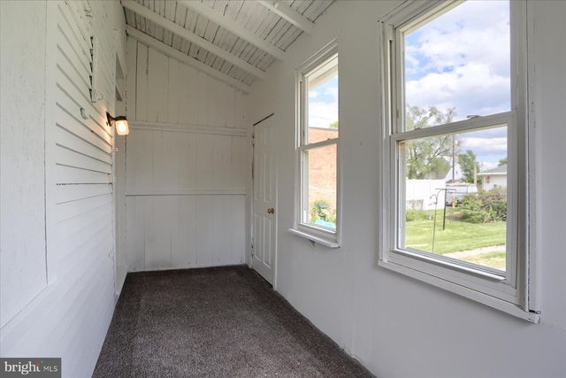 12 E MANOR AVE, Enola, PA 17025