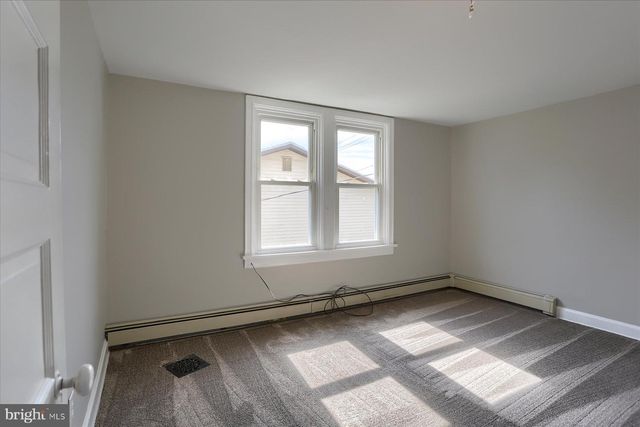 12 E MANOR AVE, Enola, PA 17025