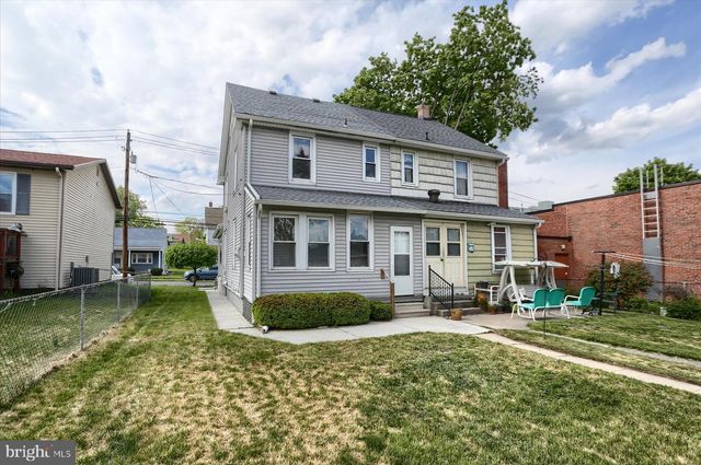 12 E MANOR AVE, Enola, PA 17025