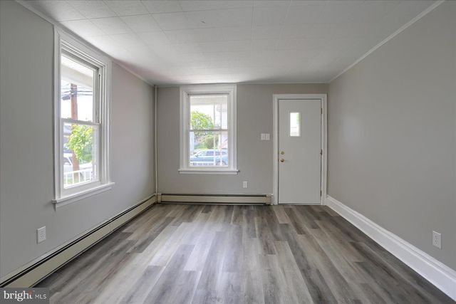 12 E MANOR AVE, Enola, PA 17025