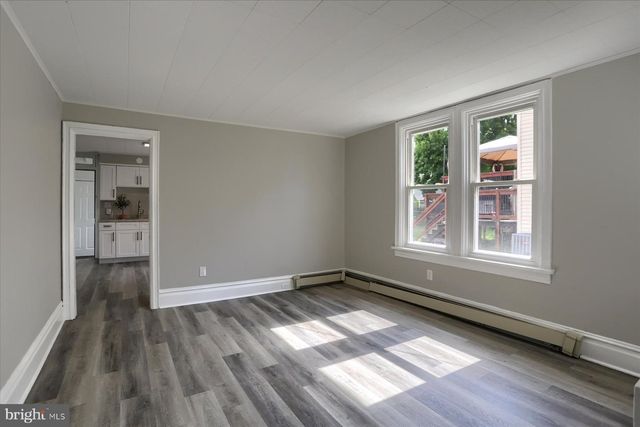 12 E MANOR AVE, Enola, PA 17025