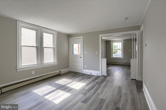 12 E MANOR AVE, Enola, PA 17025