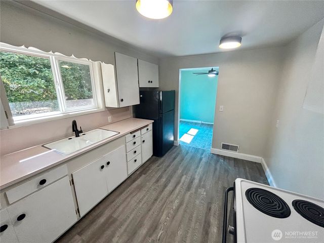 11717 83rd Avenue SW, Lakewood, WA 98498