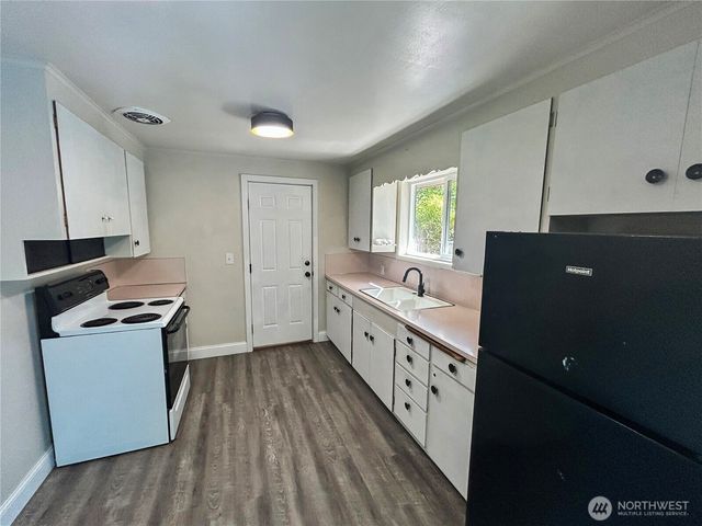 11717 83rd Avenue SW, Lakewood, WA 98498