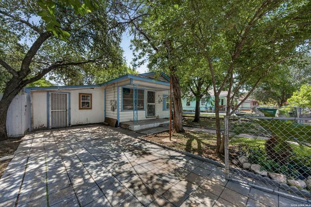 736 S San Eduardo Ave, San Antonio, TX 78237