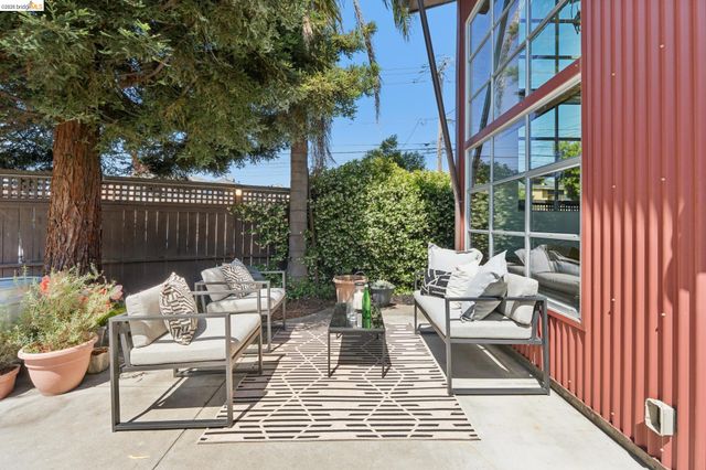 829 21St St 1, Oakland, CA 94607