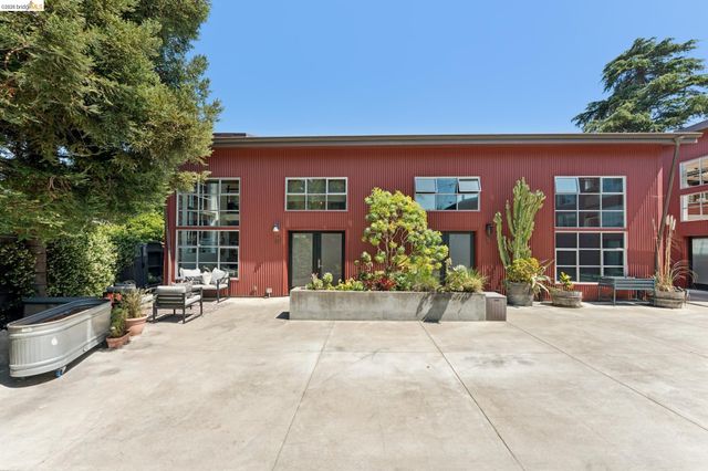 829 21St St 1, Oakland, CA 94607