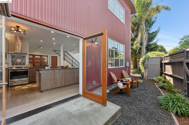 829 21St St 1, Oakland, CA 94607