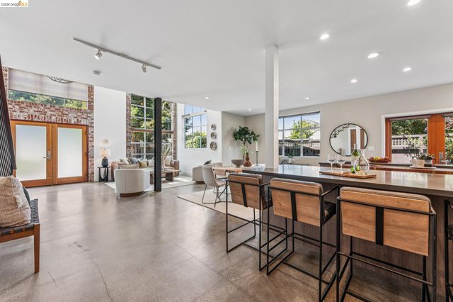829 21St St 1, Oakland, CA 94607