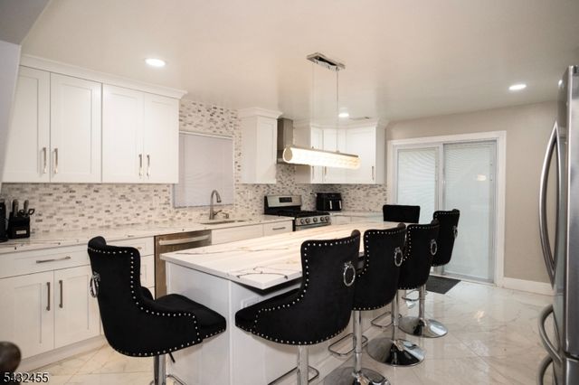 35 3 Rd Ave, Little Falls Twp., NJ 07424
