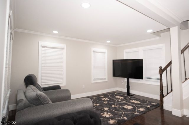 35 3 Rd Ave, Little Falls Twp., NJ 07424
