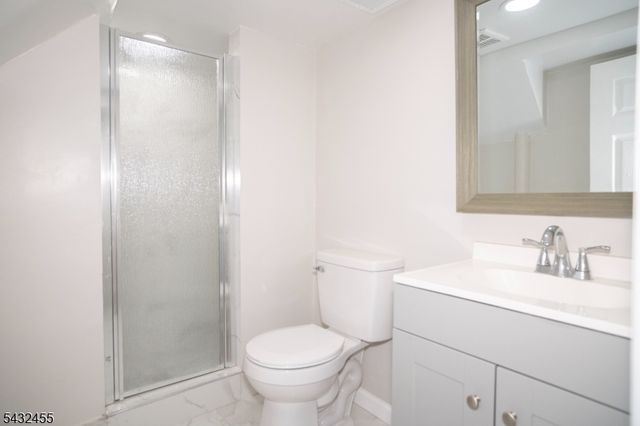 35 3 Rd Ave, Little Falls Twp., NJ 07424