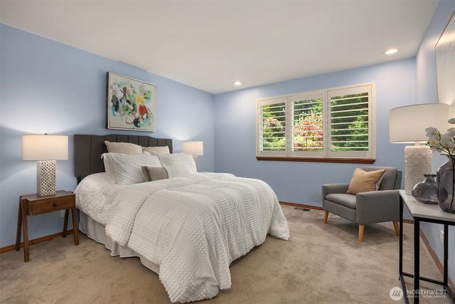 24390 Mount Washington View Lane NW, Poulsbo, WA 98370